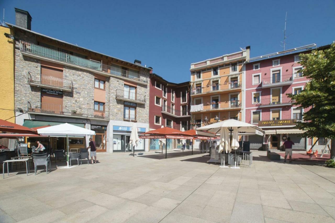 Edifici Herois Puigcerdà Dış mekan fotoğraf